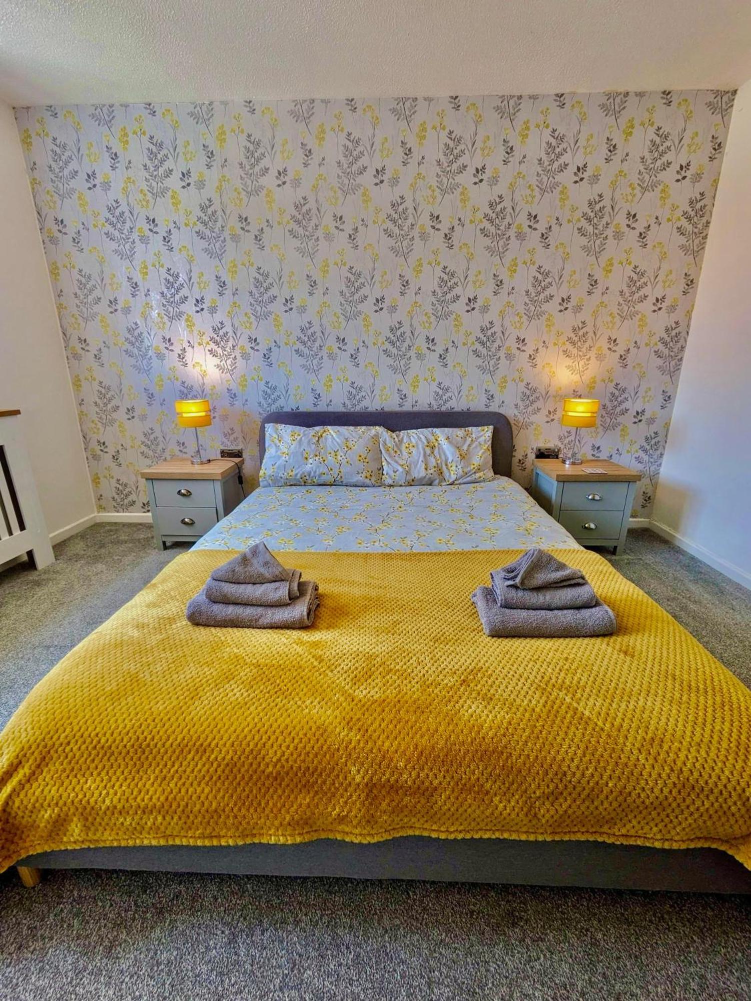 Spacious 3 Bed House, Sleeps 6, Free Parking - 14 Millers Close Leominster Exteriér fotografie