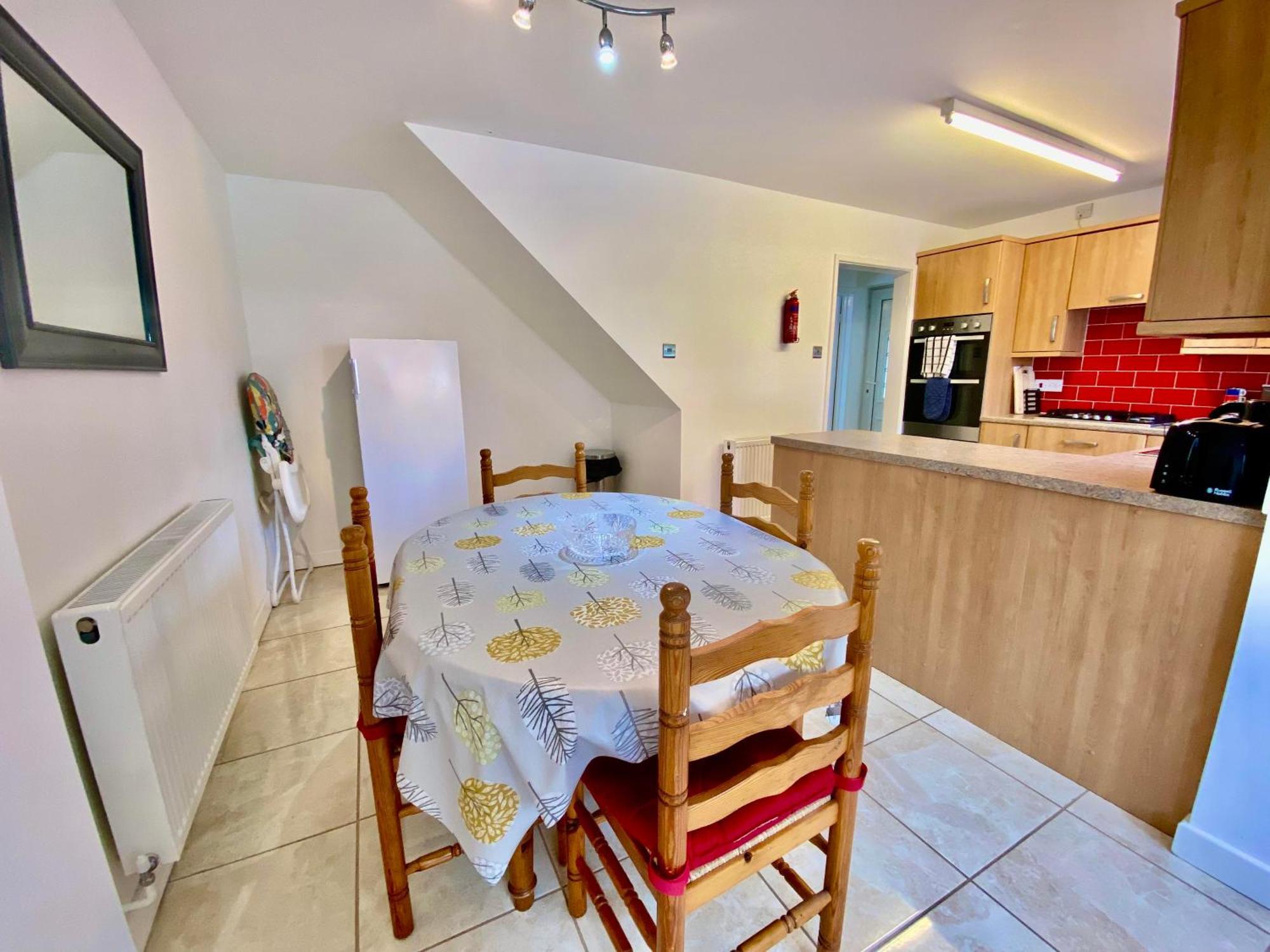 Spacious 3 Bed House, Sleeps 6, Free Parking - 14 Millers Close Leominster Exteriér fotografie